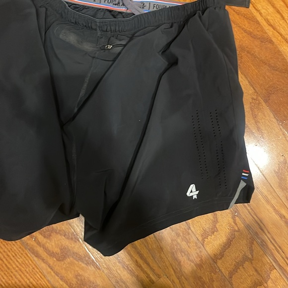 Men’s Four Laps 4 Athletic Wear - Picture 6 of 6